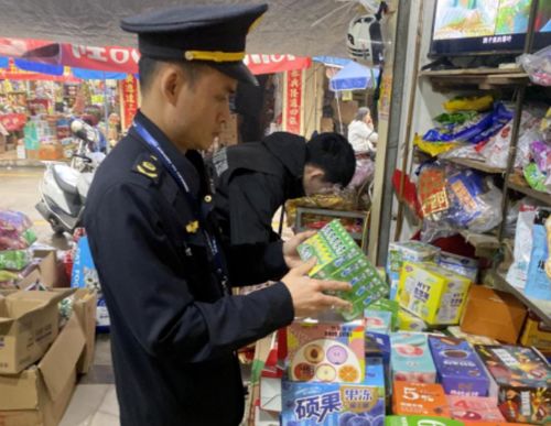 廣東肇慶市場監(jiān)管部門重拳出擊，嚴(yán)打食品銷售“無底線”營銷亂象
